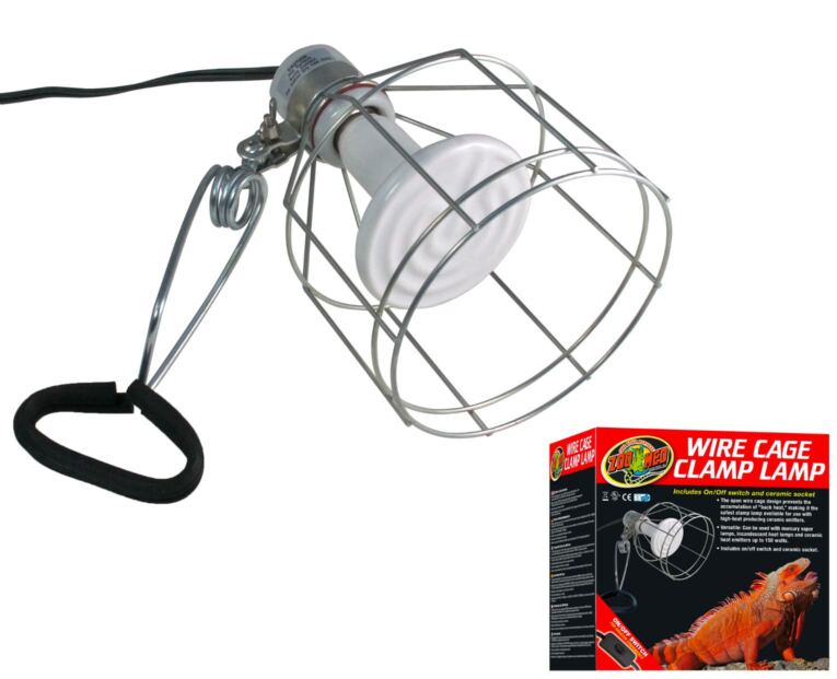 A Wire Cage Clamp Lamp Zoo Med é um acessório ideal para todas as lâmpadas incandescentes ou emissores de calor de cerâmica.