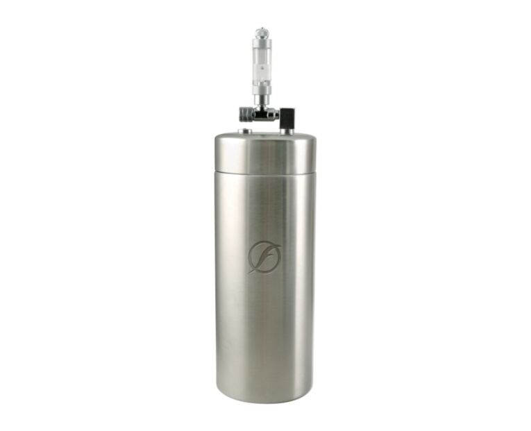 O sistema Fluval Bio-CO2 Pro combina a segurança da produção biológica de dióxido de carbono com pressurização.