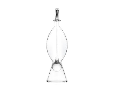 O Seachem Alimentador de vidro é uma ferramenta simples e elegante para armazenar, exibir e distribuir alimentos para peixes, como por exemplo, Seachem NutriDiets.