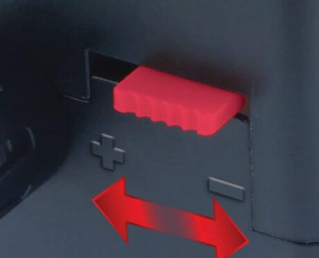 Skimmer de Superfície Fluval SK400 instalado no aquário para remoção de resíduos flutuantes
