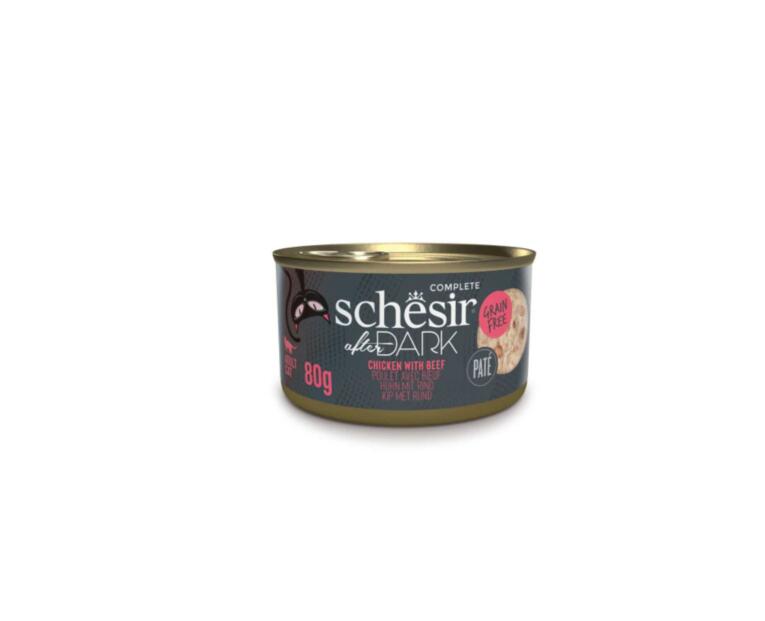 O Schesir Paté Frango e Vaca After Dark 80g oferece ao teu gato uma refeição húmida premium, completa e equilibrada, ideal para manter a hidratação e vitalidade diária.
